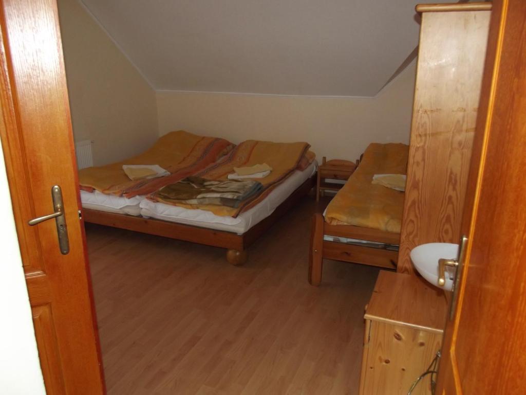 Szarvas Panzio Hotel Erdobenye Luaran gambar