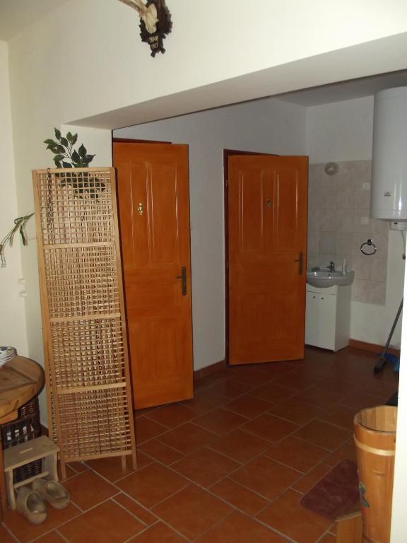 Szarvas Panzio Hotel Erdobenye Luaran gambar
